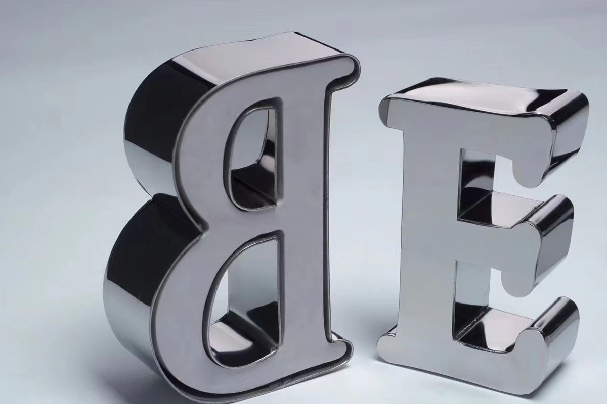 Small Metal Letters for Signs